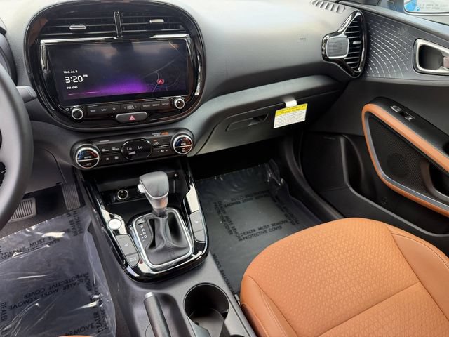 Certified 2025 Kia Soul EX FWD image 23
