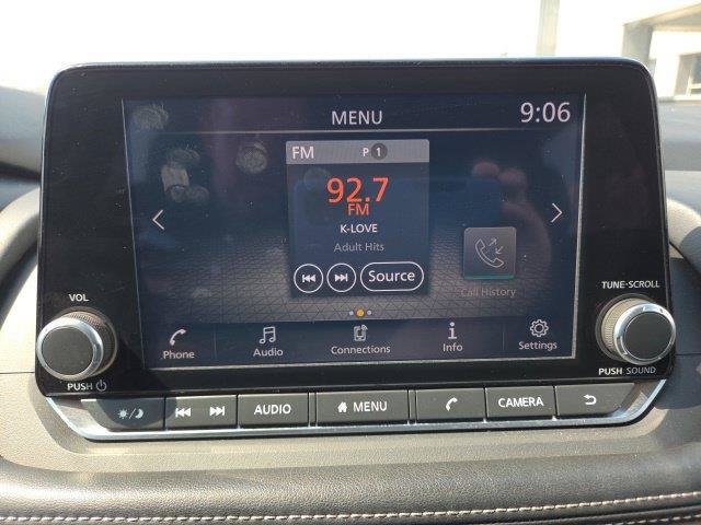 Used 2025 Nissan Rogue SV FWD image 38