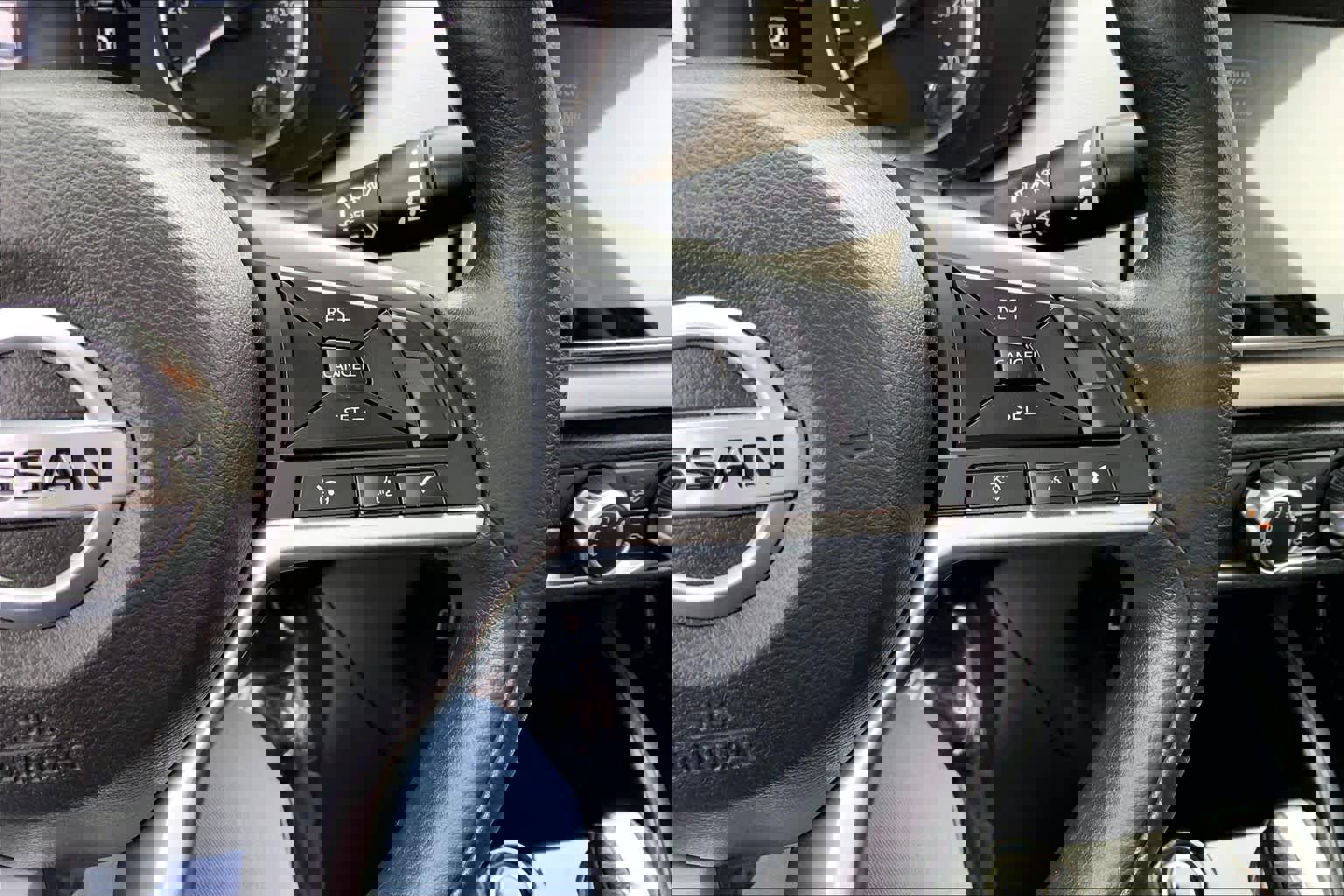 Used 2021 Nissan Versa SV image 23