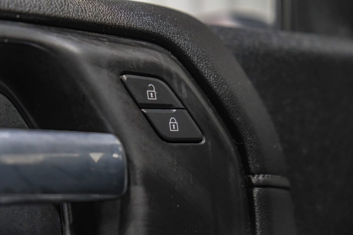 Used 2021 Chevrolet Silverado 2500 LT w/ Fleet Comfort Package AWD/4WD image 40