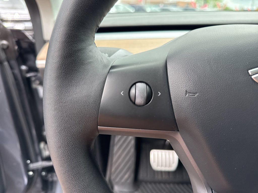 Used 2022 Tesla Model Y Performance AWD/4WD image 20