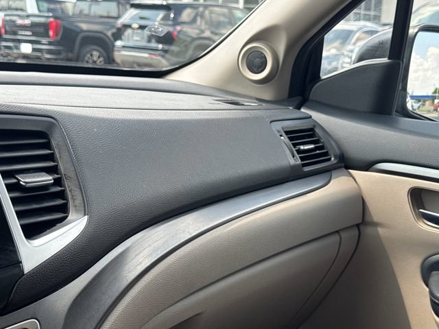 Used 2017 Honda Pilot EX image 31