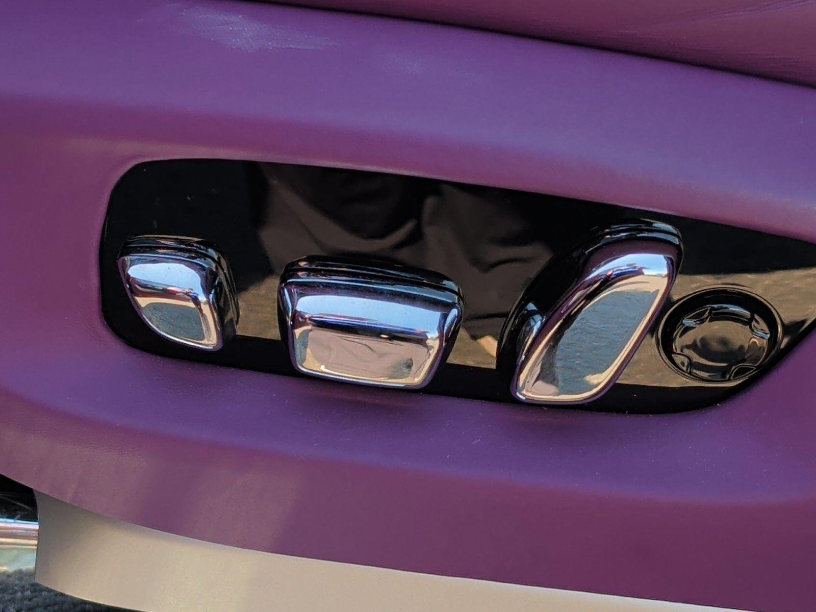 Used 2025 Rolls-Royce Cullinan AWD/4WD image 16