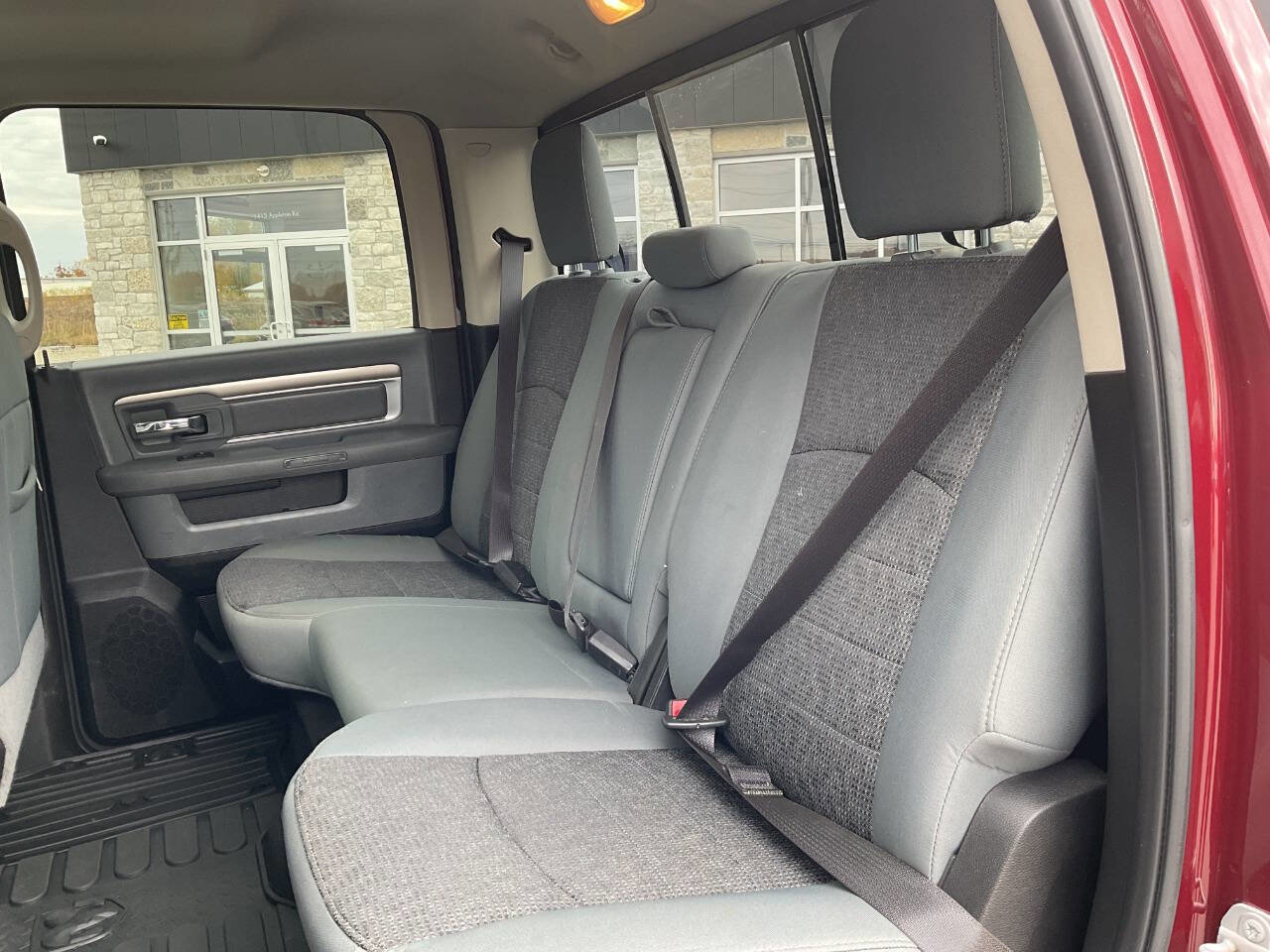 Used 2018 RAM 3500 SLT image 36