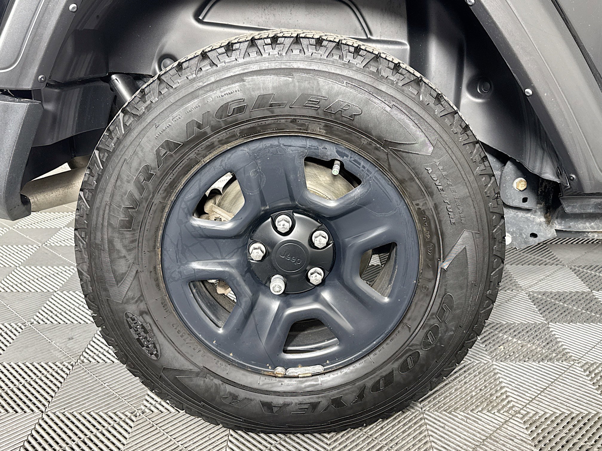 Used 2022 Jeep Wrangler Sport image 28