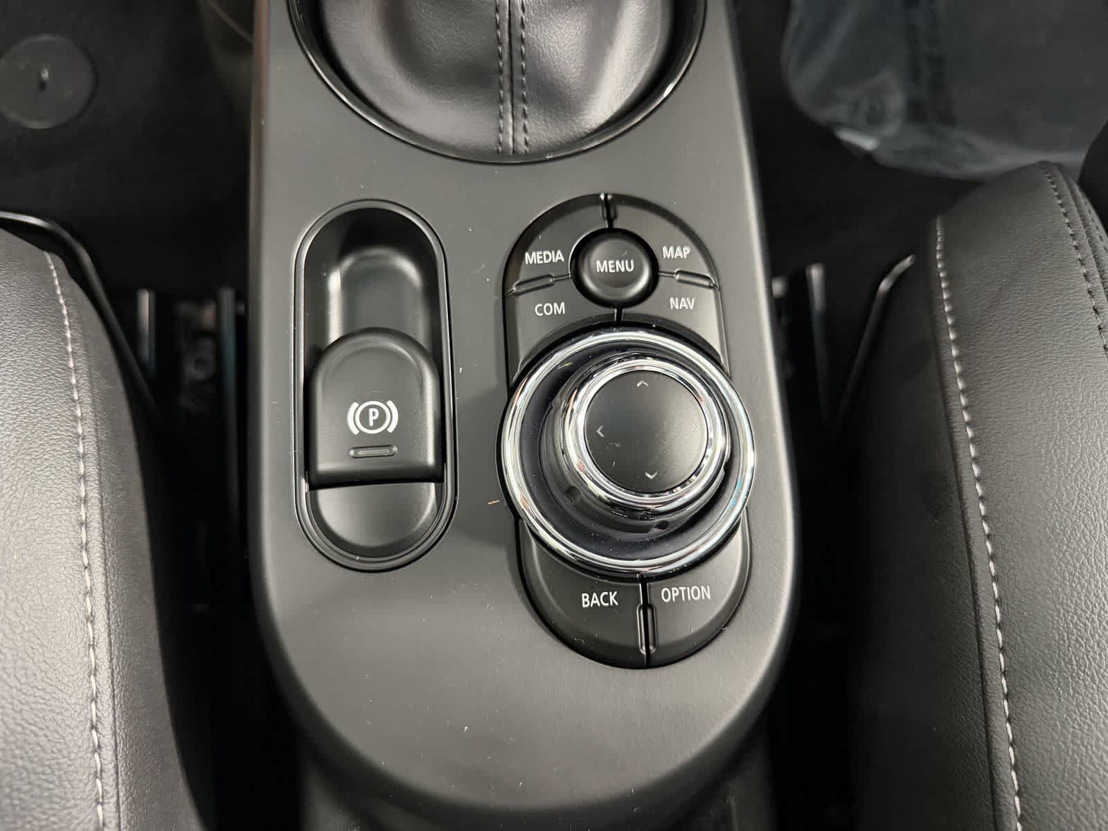 Used 2024 MINI Cooper SE FWD image 22