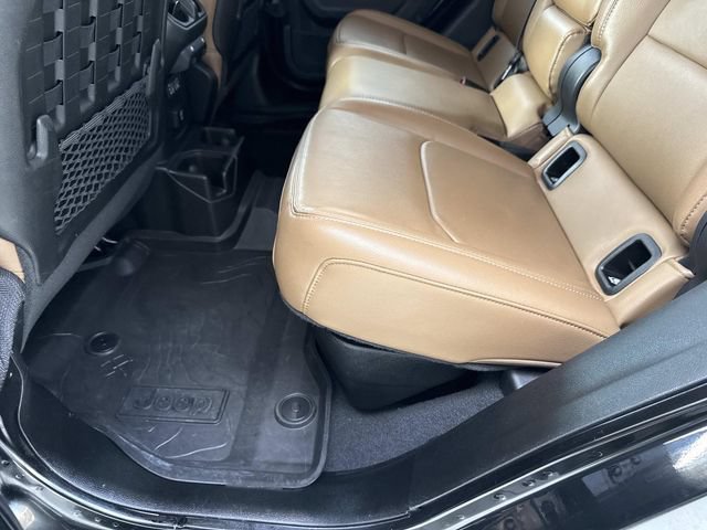 Used 2023 Jeep Gladiator Rubicon w/ Cold Weather Group AWD/4WD image 57