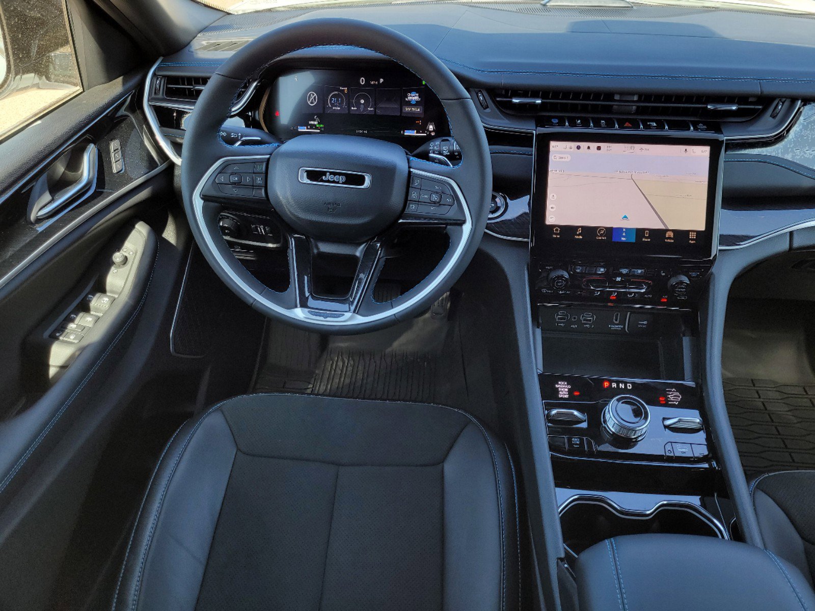 New 2022 Jeep Grand Cherokee Trailhawk w/ Advanced Protech Group II image 12