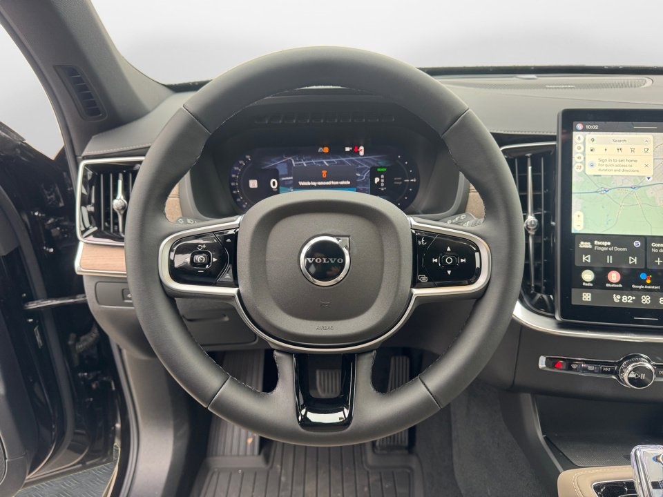 New 2026 Volvo XC90 T8 Plus w/ Protection Package Premier image 10