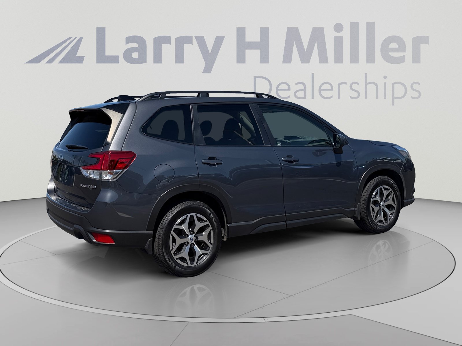 Used 2024 Subaru Forester Premium AWD/4WD image 5
