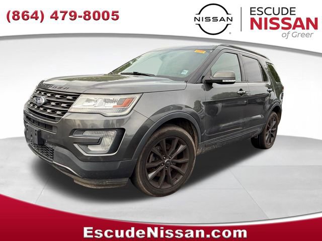 Used 2017 Ford Explorer XLT w/ Equipment Group 202A image 6