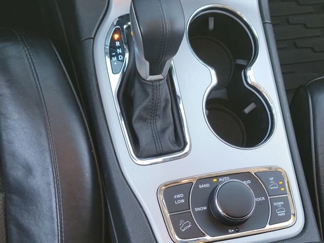 Used 2018 Jeep Grand Cherokee Summit AWD/4WD image 12