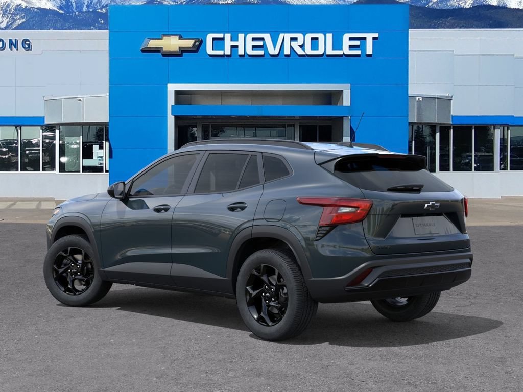 New 2026 Chevrolet Trax LT w/ Midnight Edition FWD image 3