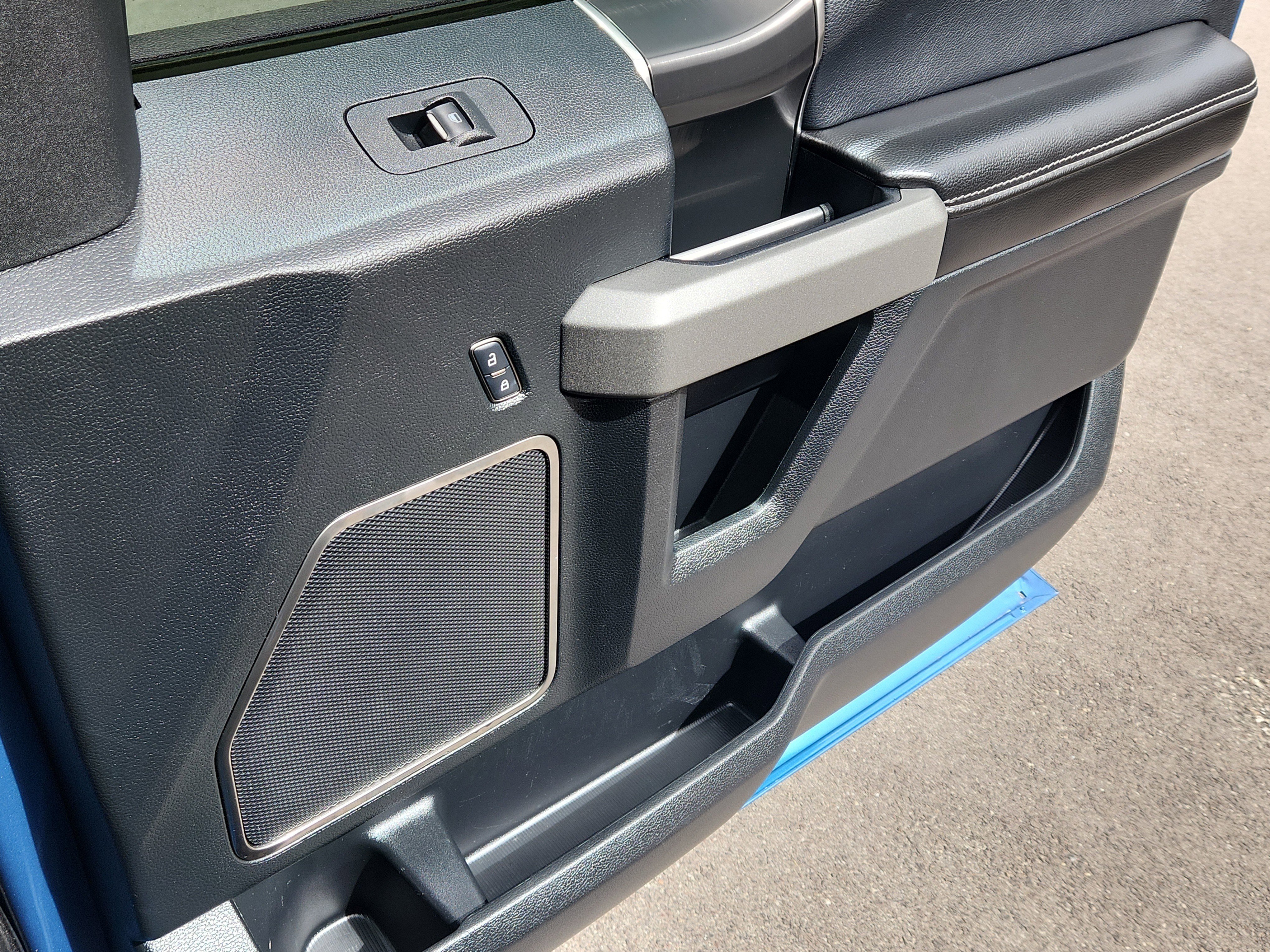 Used 2019 Ford F150 Raptor w/ Equipment Group 802A Luxury image 17