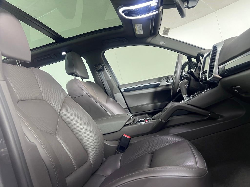 Certified 2015 Porsche Cayenne S AWD/4WD image 19