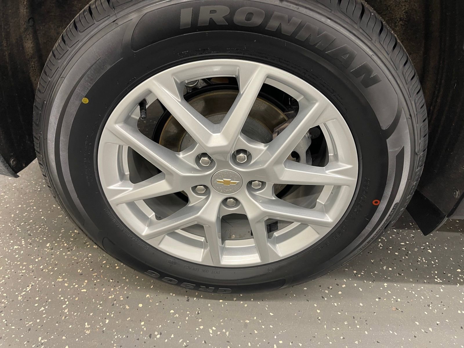 Used 2024 Chevrolet Equinox LT image 19