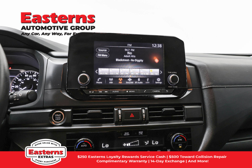 Used 2024 Nissan Pathfinder S AWD/4WD image 13