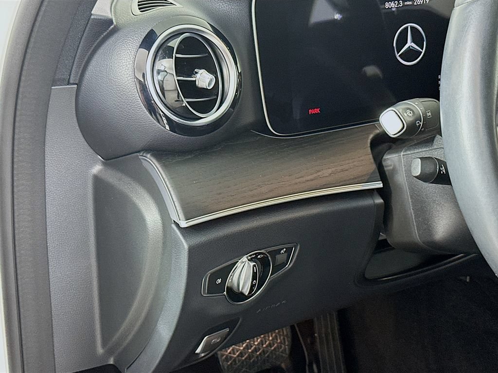 Used 2023 Mercedes-Benz E 350 Sedan image 11