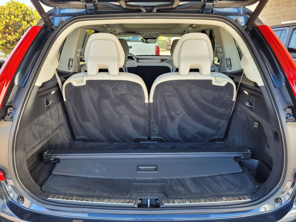 Used 2023 Volvo XC90 T8 Plus AWD/4WD image 10