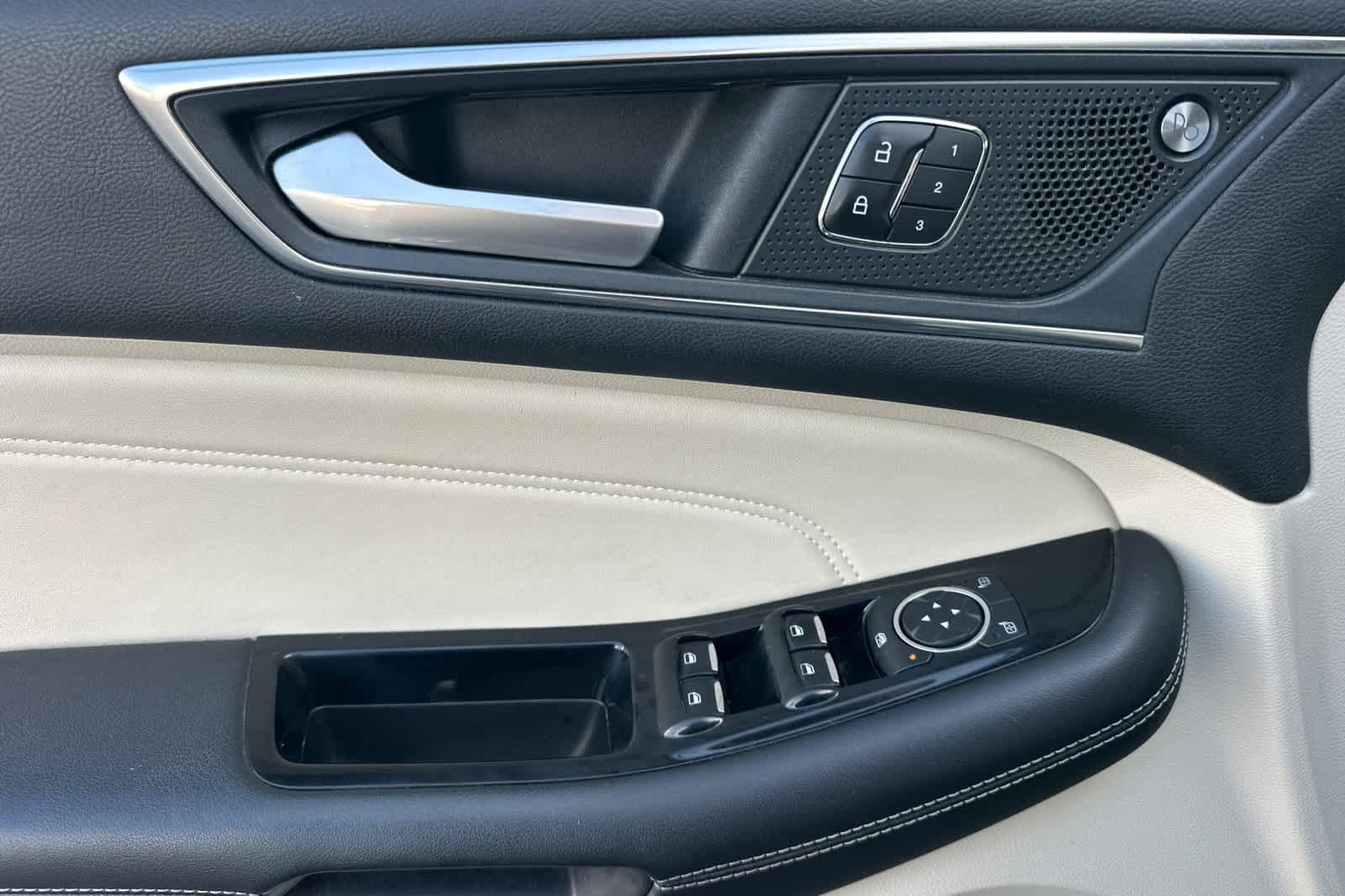 Certified 2020 Ford Edge Titanium AWD/4WD image 13