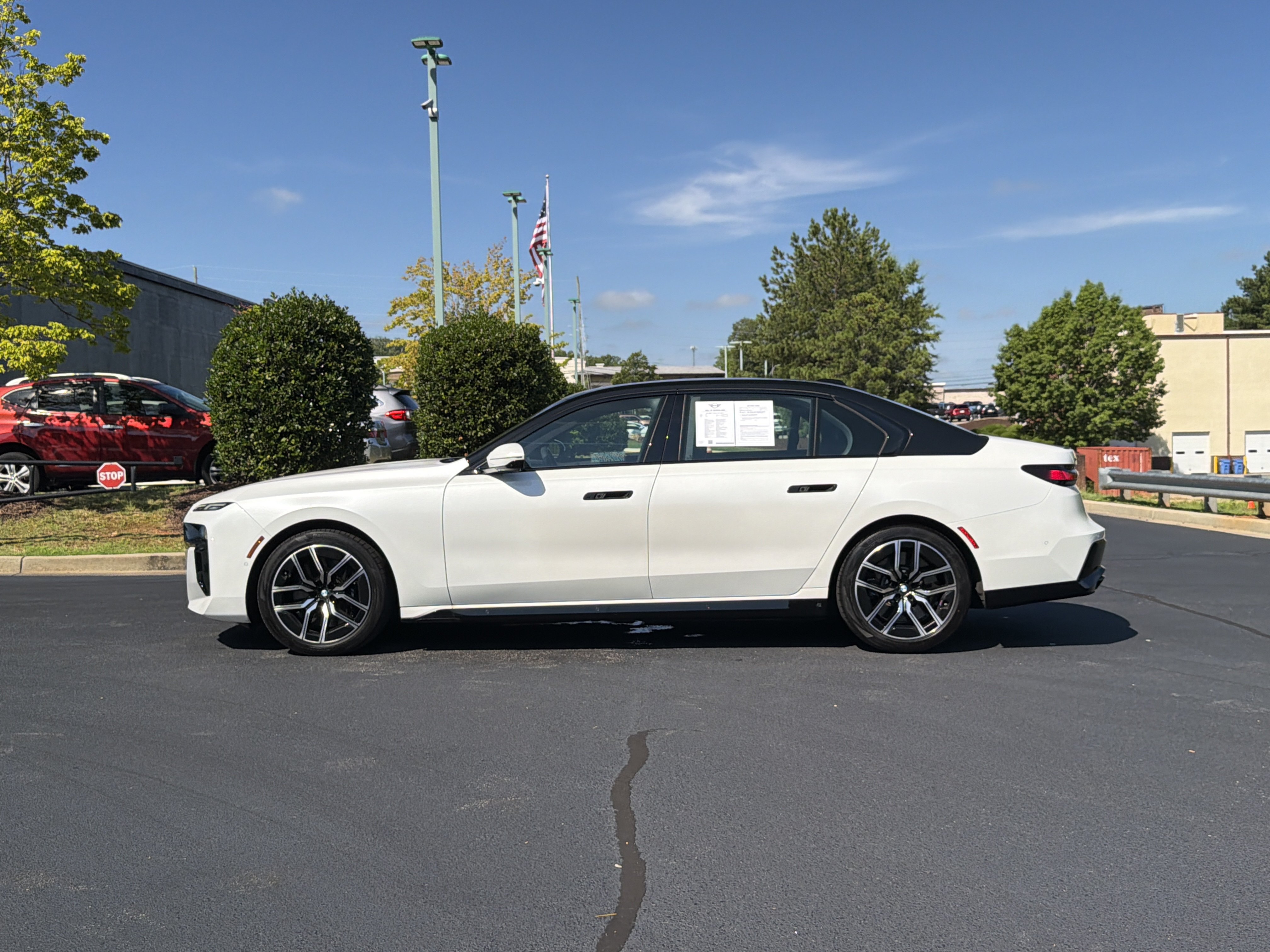Used 2023 BMW 760i xDrive AWD/4WD image 70