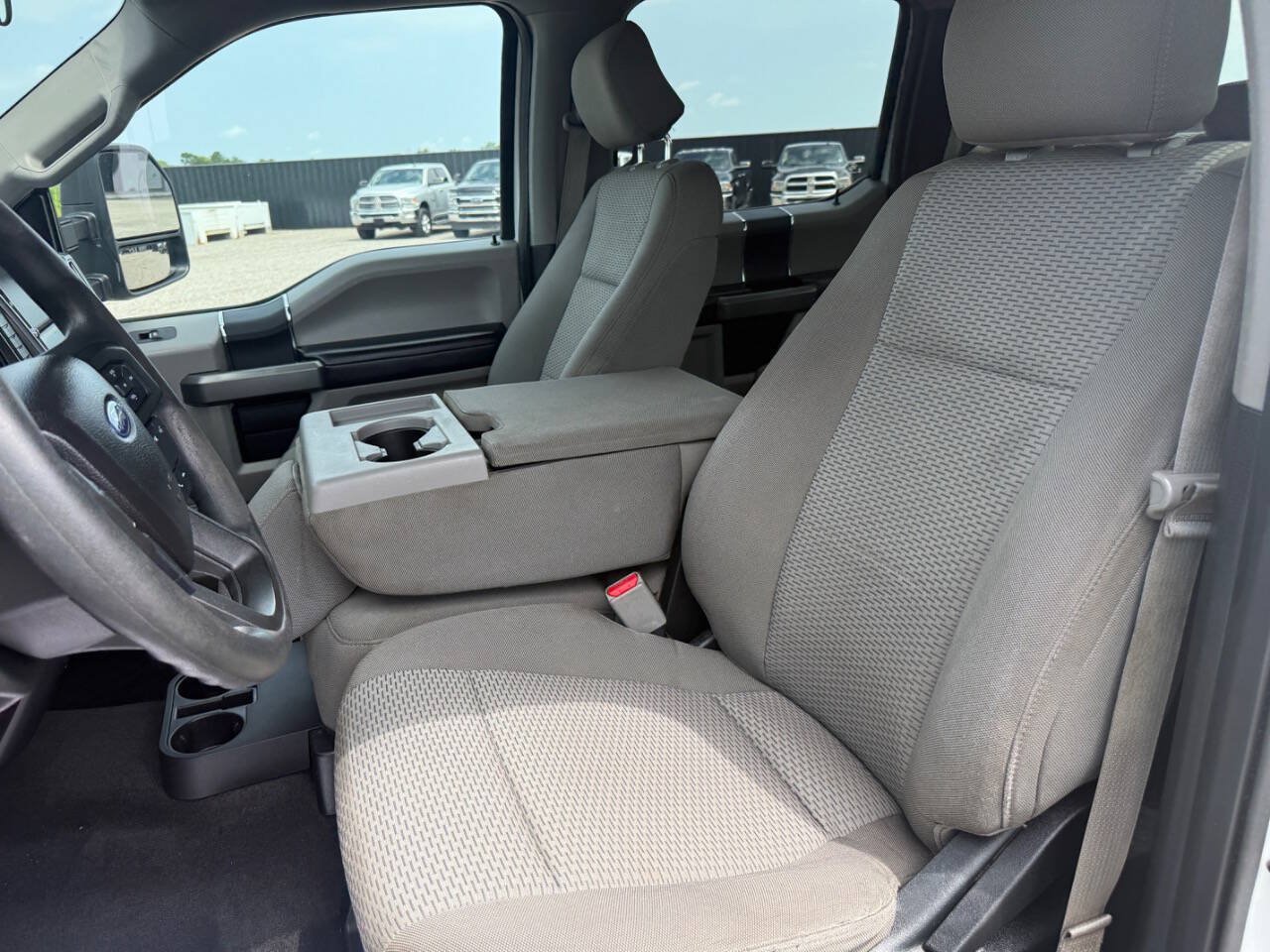 Used 2017 Ford F250 XLT w/ XLT Value Package AWD/4WD image 19
