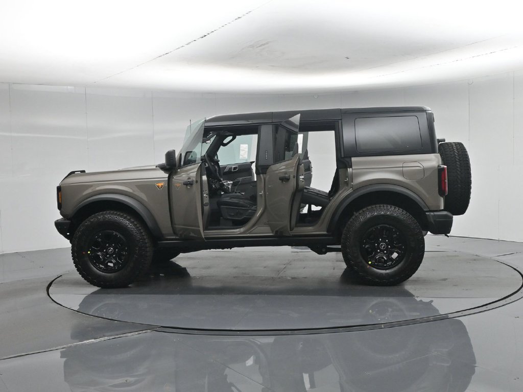 New 2026 Ford Bronco Badlands AWD/4WD image 35