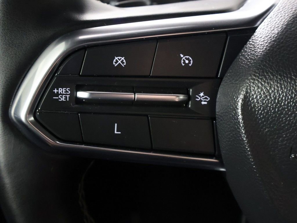 Used 2025 Chevrolet Traverse LT w/ Driver Confidence Package FWD image 43