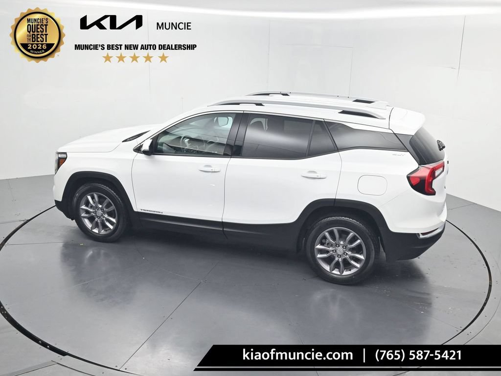 Used 2024 GMC Terrain SLT w/ Infotainment Package II FWD image 52