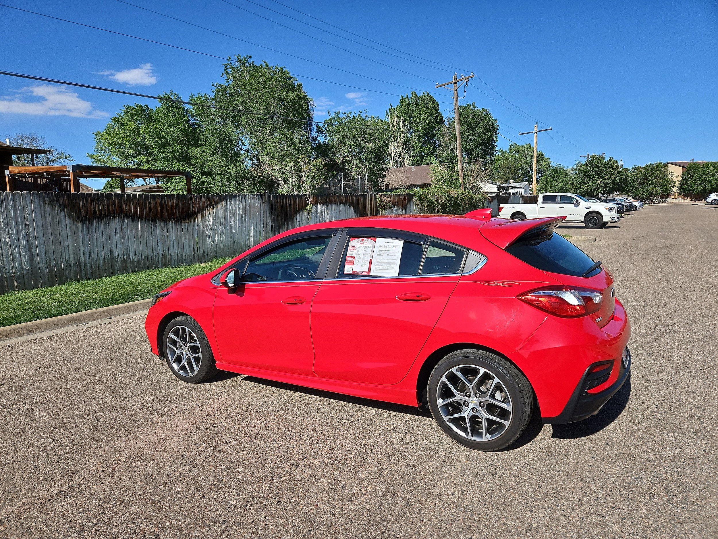 Used 2017 Chevrolet Cruze LT w/ Convenience Package FWD image 5