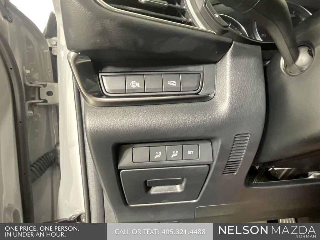 Used 2025 MAZDA CX-30 AWD 2.5 S w/ Preferred Package image 42