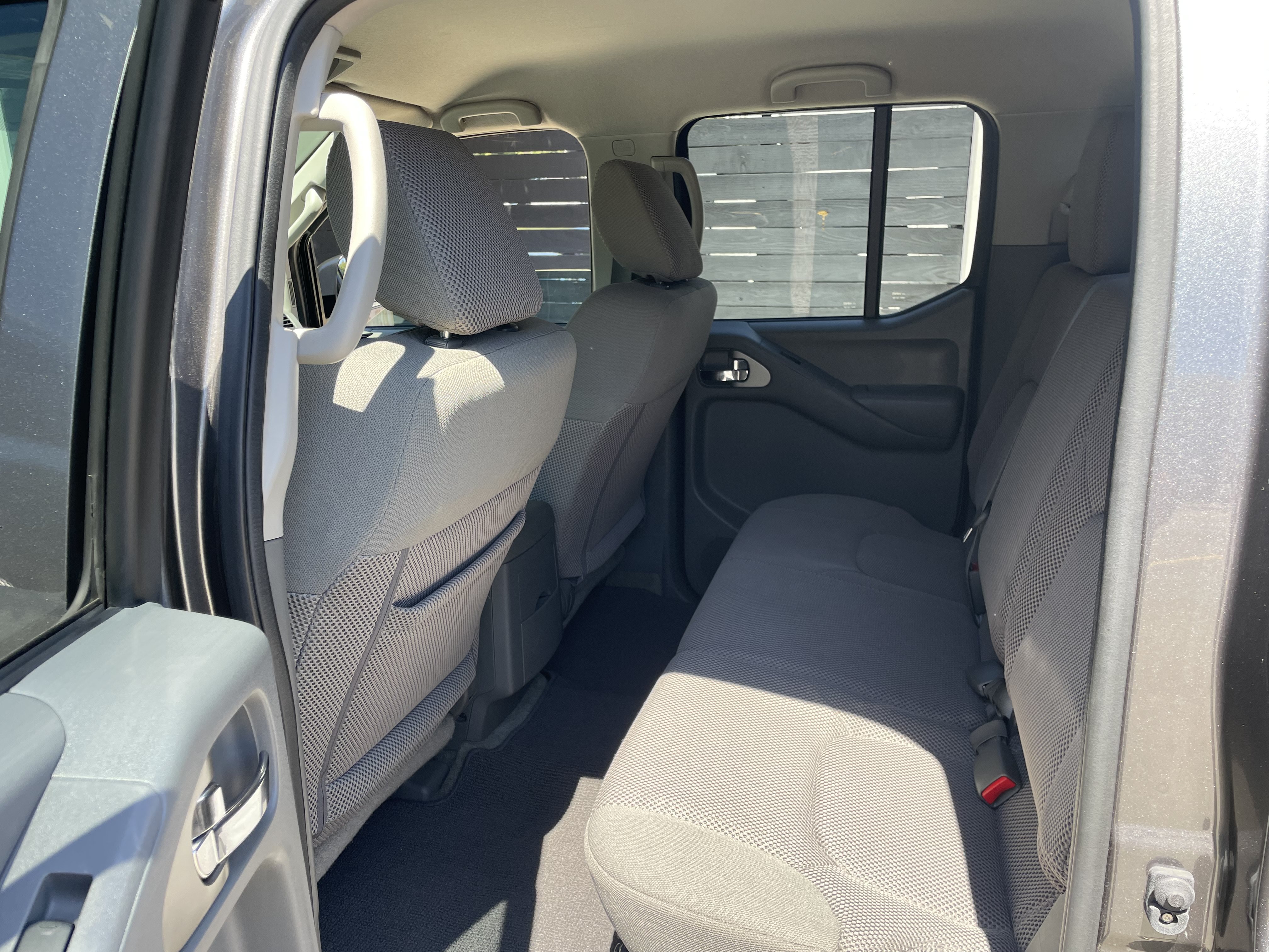 Used 2016 Nissan Frontier SV RWD image 16