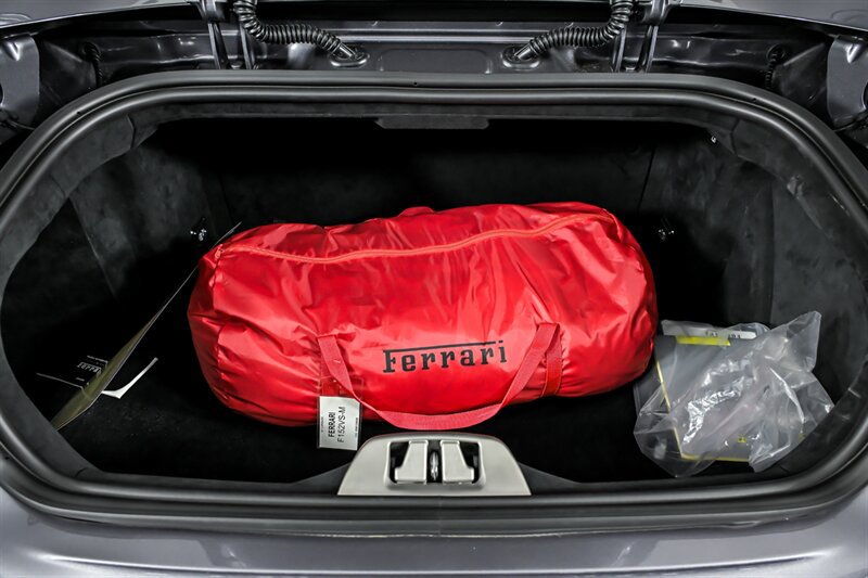 Used 2023 Ferrari 812 GTS RWD image 17
