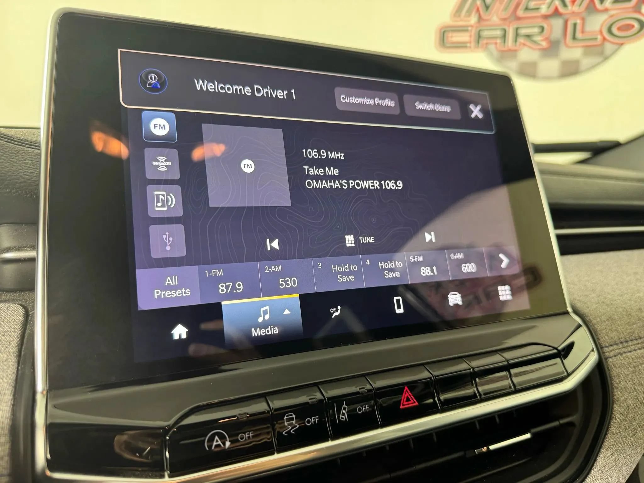 Used 2024 Jeep Compass Latitude AWD/4WD image 19