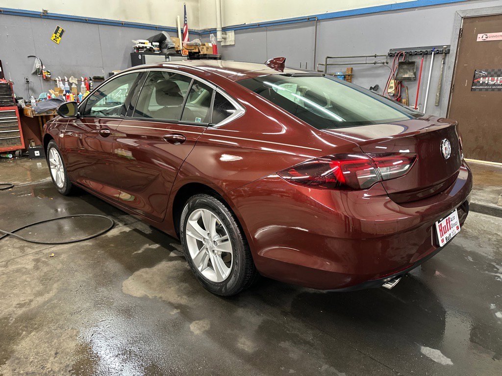 Used 2019 Buick Regal Preferred image 2