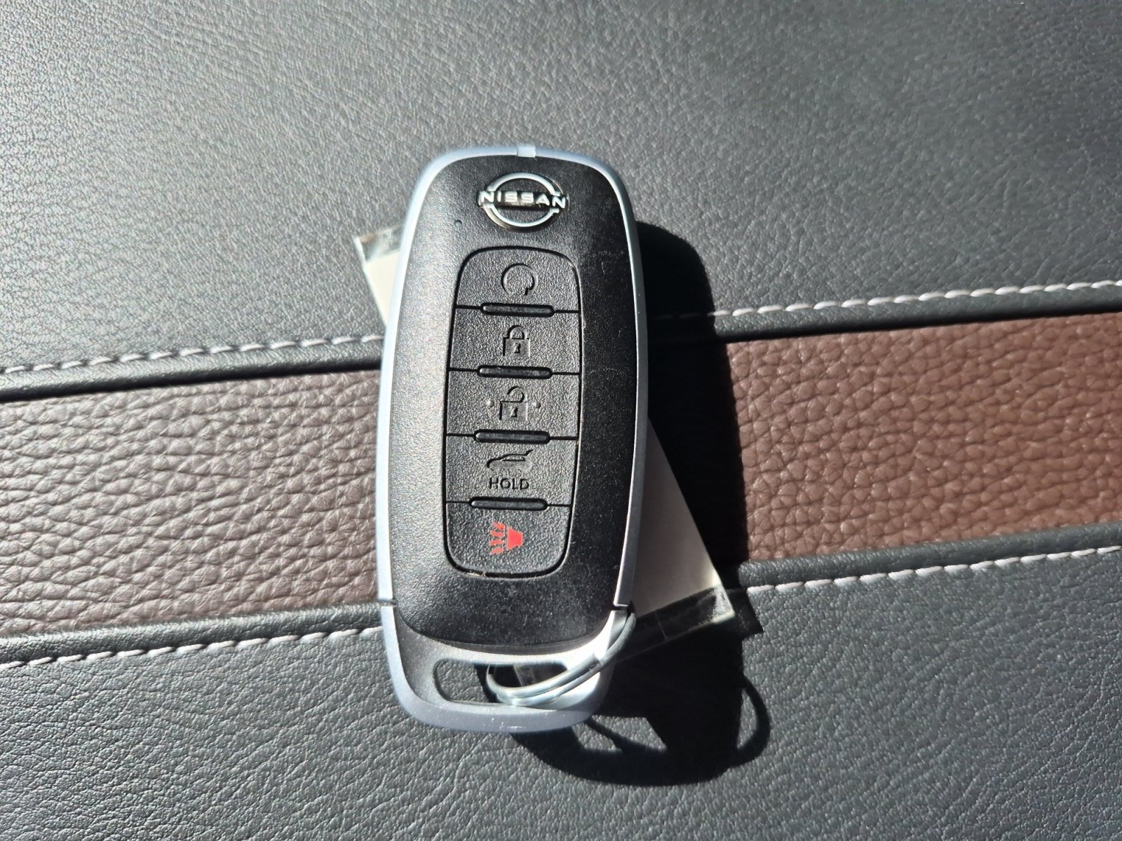 Used 2025 Nissan Armada Platinum RWD image 32