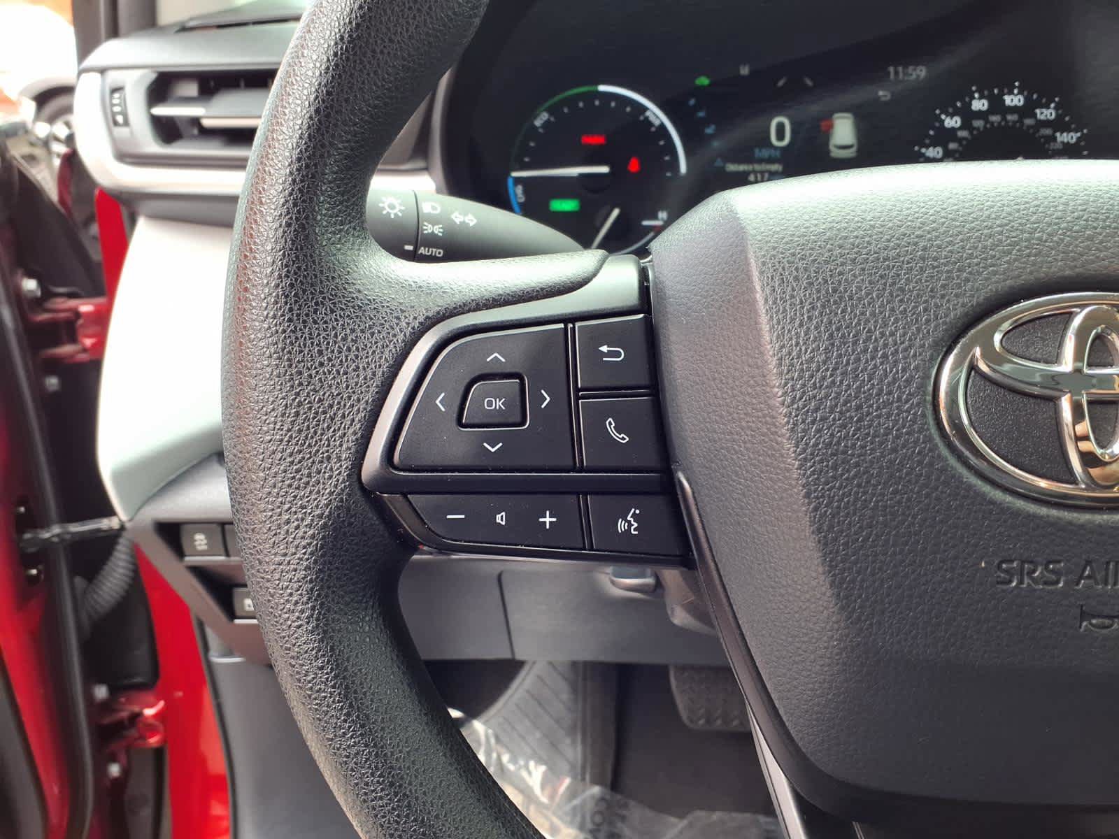 Certified 2025 Toyota Sienna LE FWD image 10