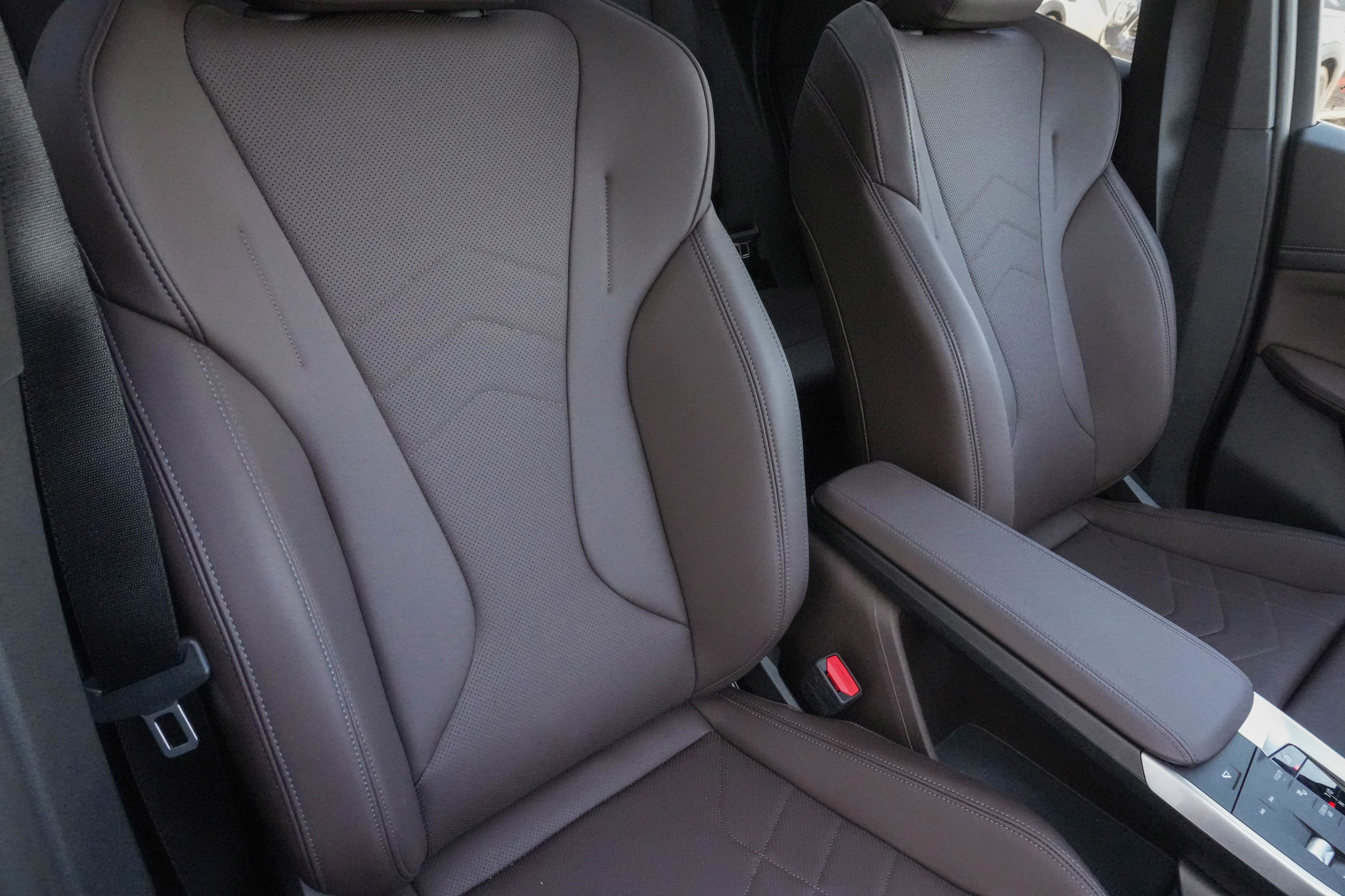 Certified 2025 BMW X1 xDrive28i image 11