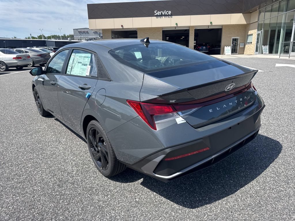New 2026 Hyundai Elantra Sport FWD image 7