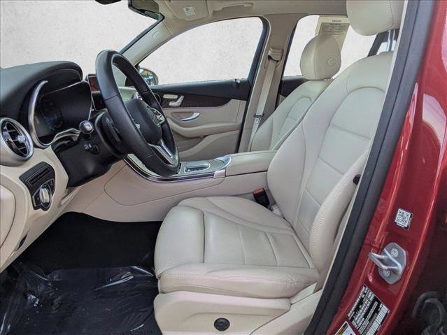 Used 2021 Mercedes-Benz GLC 300 4MATIC image 11