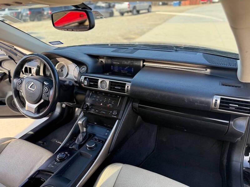 Used 2014 Lexus IS 250 w/ Premium Package RWD image 15