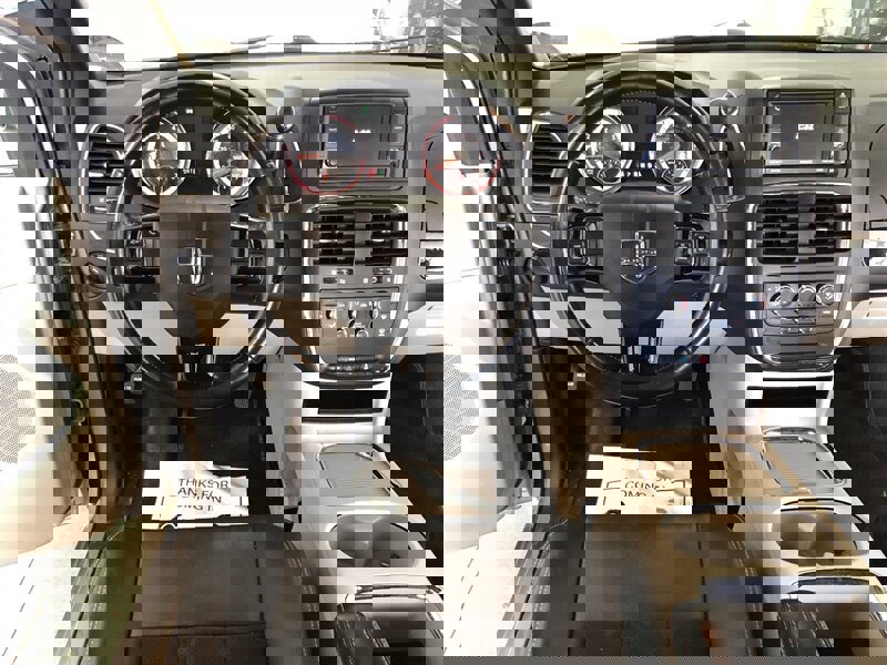 Used 2020 Dodge Grand Caravan SXT image 8