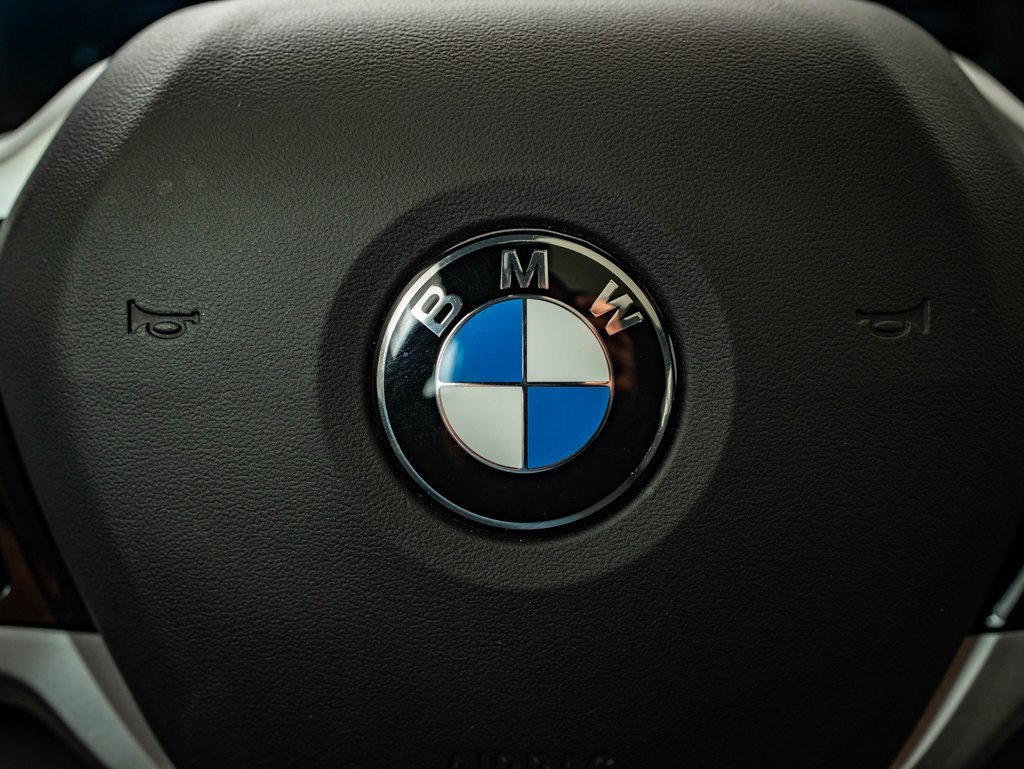 Used 2025 BMW 330i xDrive Sedan image 27