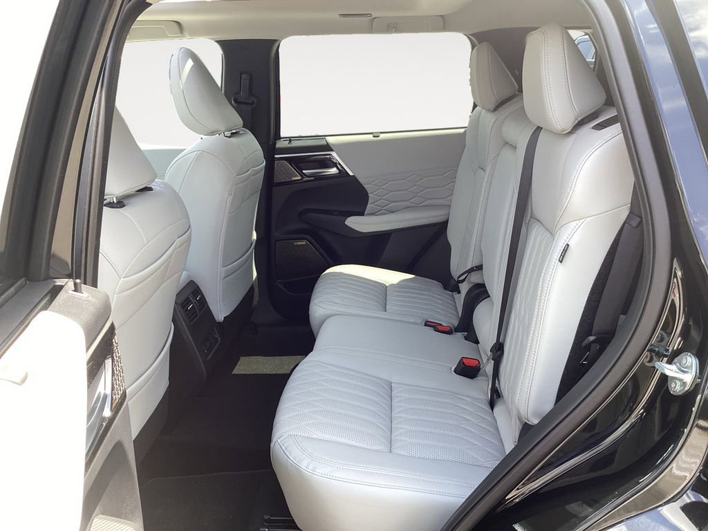 New 2025 Mitsubishi Outlander SEL AWD/4WD image 13
