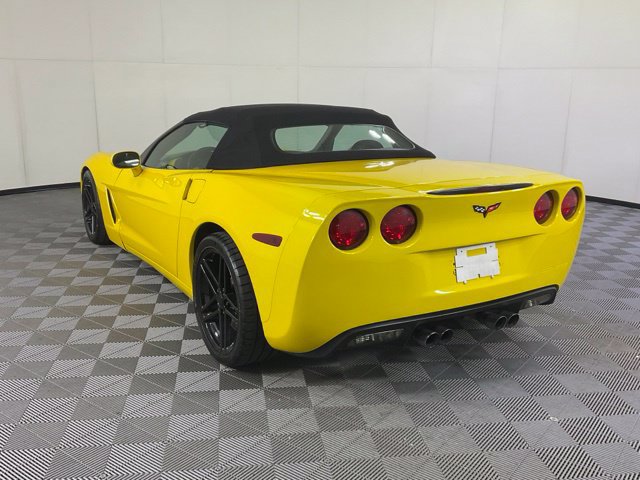 Used 2007 Chevrolet Corvette Convertible w/ Preferred Equipment Group RWD image 4