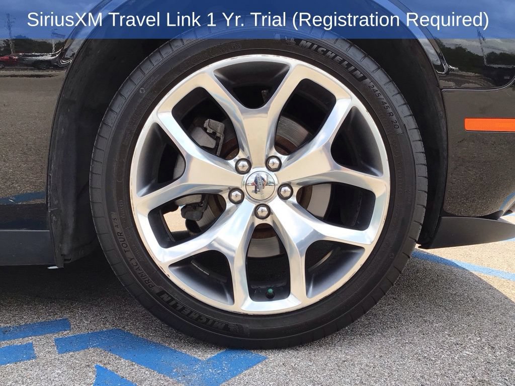 Used 2015 Dodge Challenger SXT Plus w/ Driver Convenience Group RWD image 19