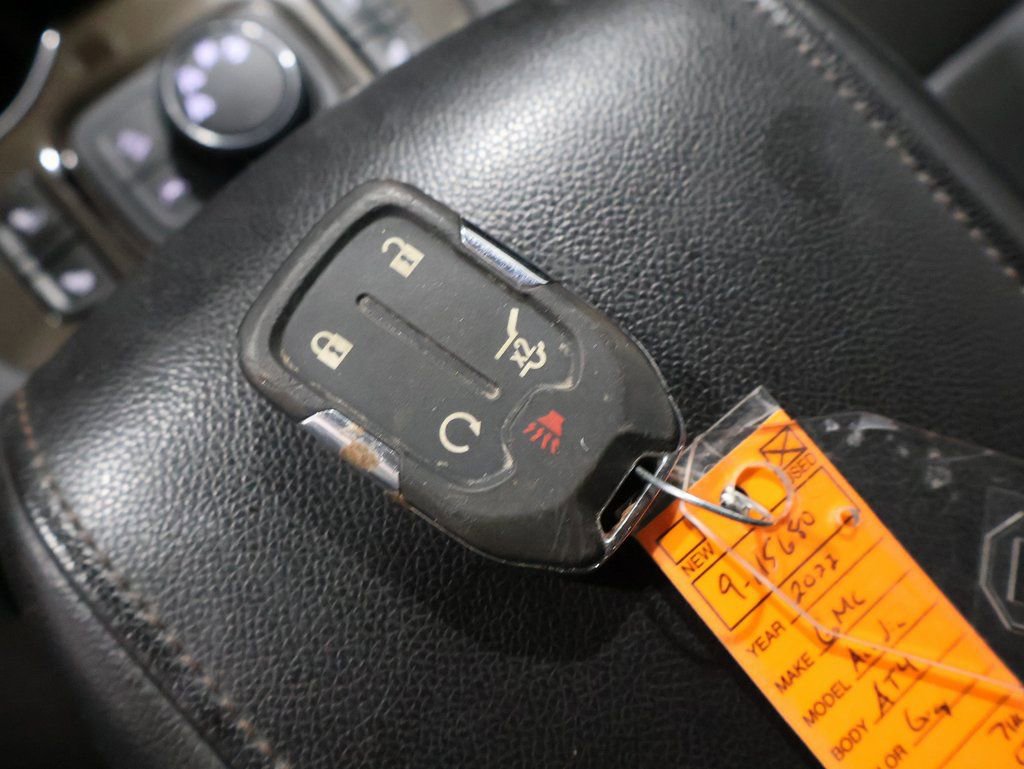 Used 2022 GMC Acadia AT4 image 28