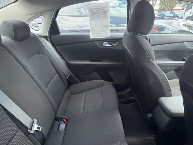 Used 2020 Kia Forte LXS FWD image 7