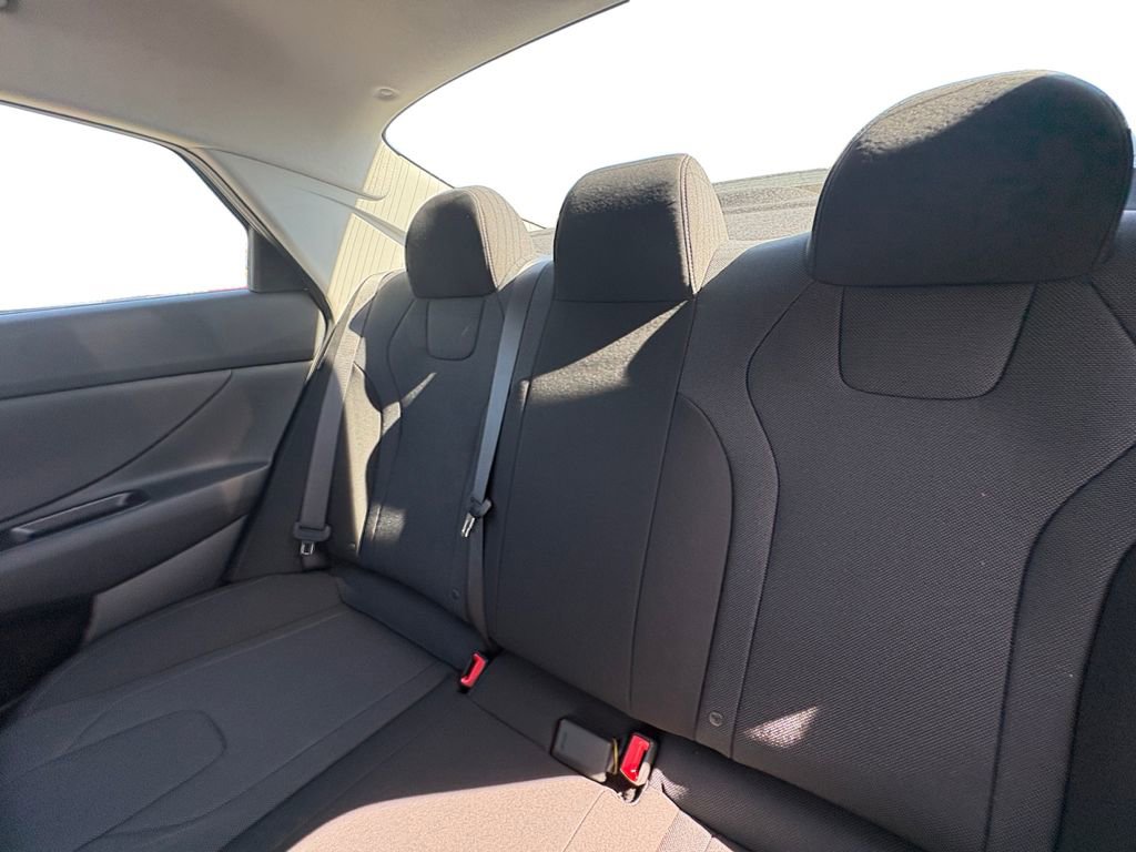 New 2026 Hyundai Elantra SE FWD image 13