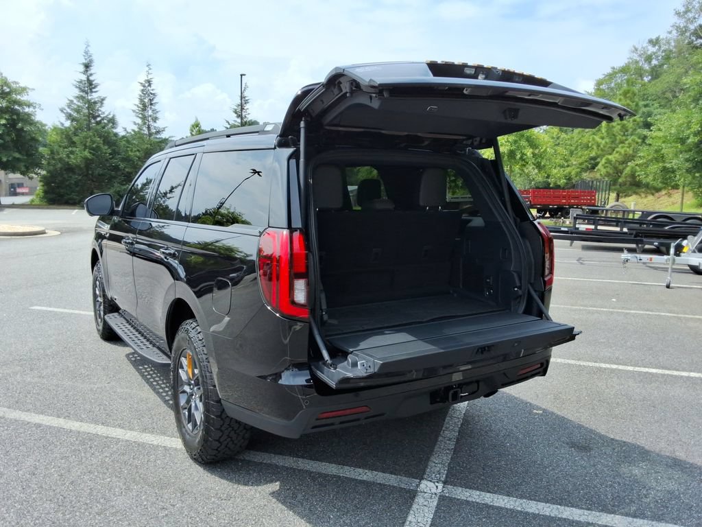 Used 2026 Ford Expedition Tremor AWD/4WD image 16